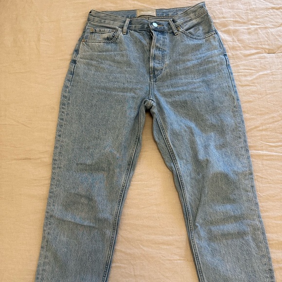 Everlane 90s cheeky jean. Vintage wash blue. Size 27 waist. - Picture 6 of 7